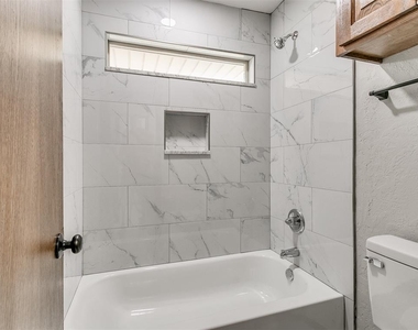1213 Westbrooke Terrace - Photo Thumbnail 16