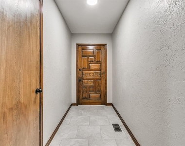 1213 Westbrooke Terrace - Photo Thumbnail 1
