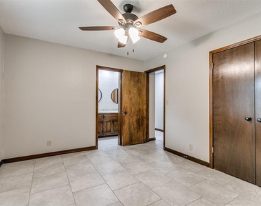 1213 Westbrooke Terrace - Photo Thumbnail 17