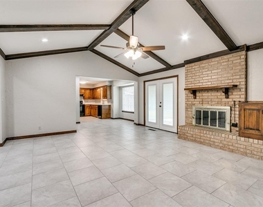 1213 Westbrooke Terrace - Photo Thumbnail 5