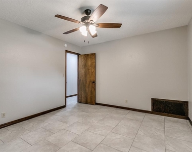 1213 Westbrooke Terrace - Photo Thumbnail 13