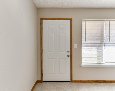 214 Thompson Drive - Photo Thumbnail 1