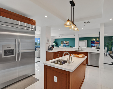 516 Hendricks Isle - Photo Thumbnail 35