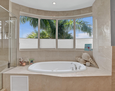 516 Hendricks Isle - Photo Thumbnail 63