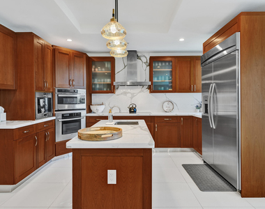 516 Hendricks Isle - Photo Thumbnail 40