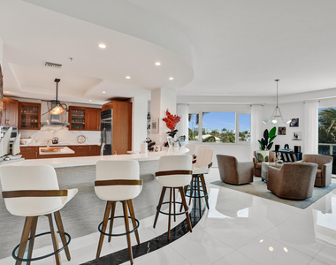 516 Hendricks Isle - Photo Thumbnail 33