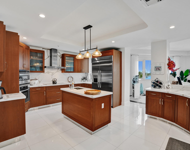 516 Hendricks Isle - Photo Thumbnail 42