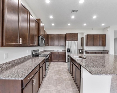 14929 Redcove Place - Photo Thumbnail 19