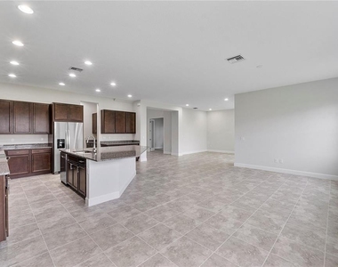 14929 Redcove Place - Photo Thumbnail 16