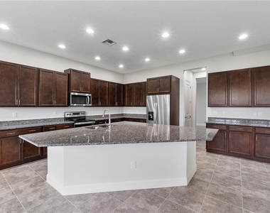 14929 Redcove Place - Photo Thumbnail 18