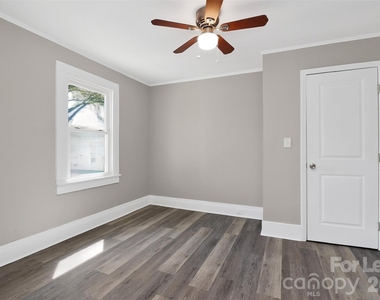 510 S 12th Street - Photo Thumbnail 16