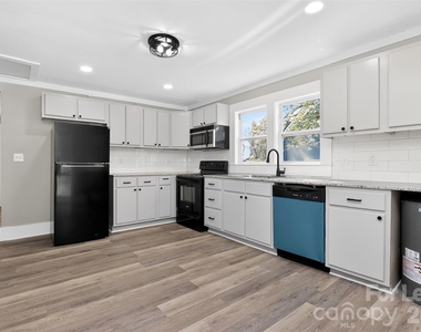 510 S 12th Street - Photo Thumbnail 9