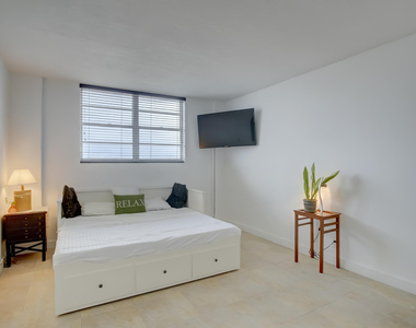 3000 S Ocean Drive - Photo Thumbnail 21
