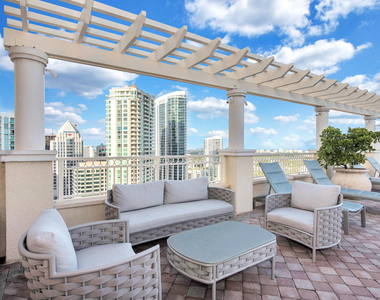 511 Se 5th Avenue - Photo Thumbnail 12