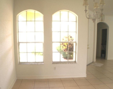 8887 Chestnut Ridge Way - Photo Thumbnail 10