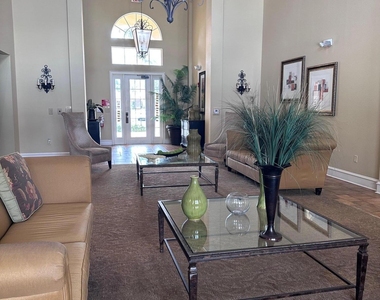 6482 Emerald Dunes Drive - Photo Thumbnail 11