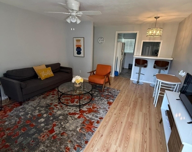 27 Nw 14th Avenue - Photo Thumbnail 3