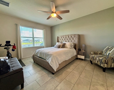10736 Sw Prato Way - Photo Thumbnail 3