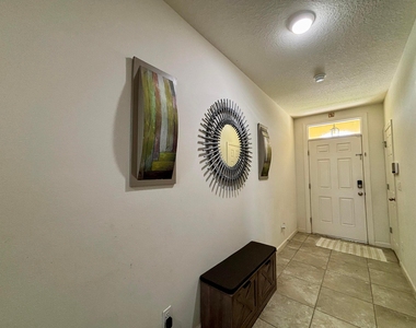 10736 Sw Prato Way - Photo Thumbnail 9