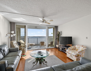 8200 Lakeshore Drive - Photo Thumbnail 29