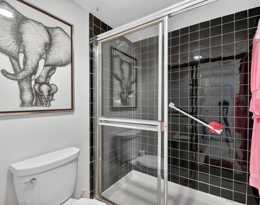 8200 Lakeshore Drive - Photo Thumbnail 37