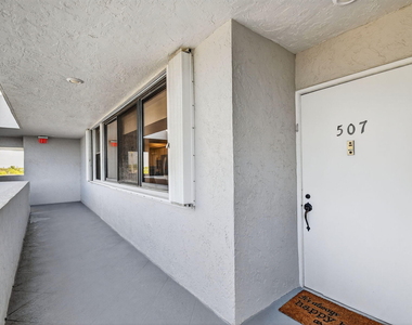 8200 Lakeshore Drive - Photo Thumbnail 20
