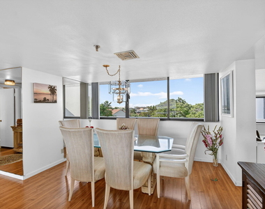 8200 Lakeshore Drive - Photo Thumbnail 23