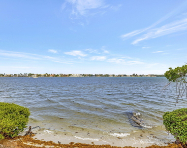 8200 Lakeshore Drive - Photo Thumbnail 53