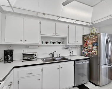 8200 Lakeshore Drive - Photo Thumbnail 26