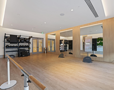 220 Lake Shore Drive - Photo Thumbnail 45