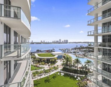 220 Lake Shore Drive - Photo Thumbnail 25