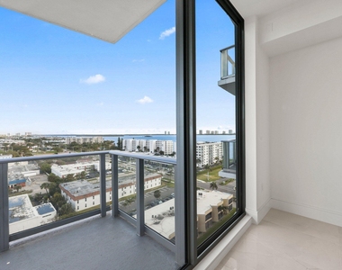 220 Lake Shore Drive - Photo Thumbnail 23