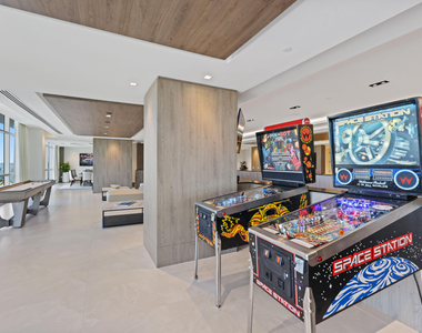 220 Lake Shore Drive - Photo Thumbnail 38