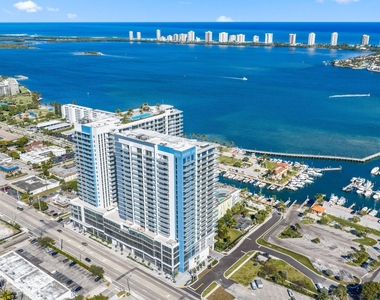 220 Lake Shore Drive - Photo Thumbnail 83