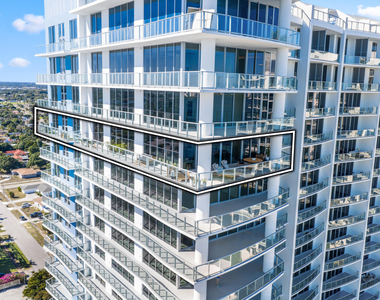 220 Lake Shore Drive - Photo Thumbnail 35