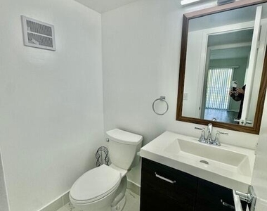 3080 Cornwall D - Photo Thumbnail 12