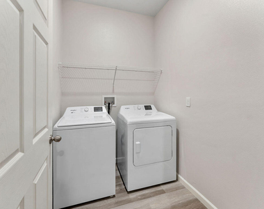 8953 Orchid Reserve Circle - Photo Thumbnail 23