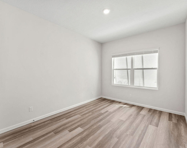 8951 Orchid Reserve Circle - Photo Thumbnail 17