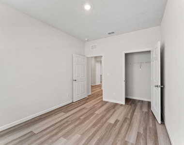 8951 Orchid Reserve Circle - Photo Thumbnail 18