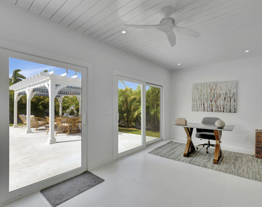 530 Nw 14th Street - Photo Thumbnail 19