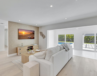 530 Nw 14th Street - Photo Thumbnail 22