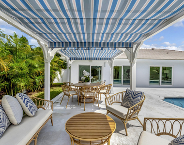 530 Nw 14th Street - Photo Thumbnail 1