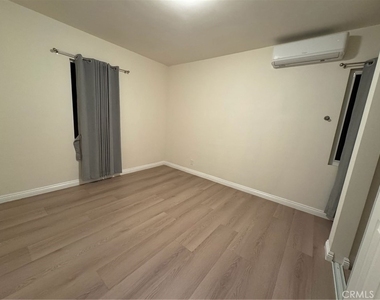 604 W Hammel - Photo Thumbnail 7