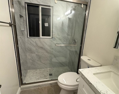 604 W Hammel - Photo Thumbnail 10