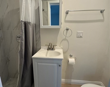 604 W Hammel - Photo Thumbnail 11