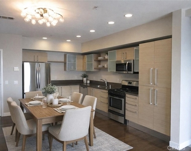 1234 Wilshire - Photo Thumbnail 18