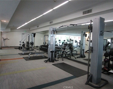 1234 Wilshire - Photo Thumbnail 7