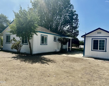 3171 E Los Angeles Avenue - Photo Thumbnail 2