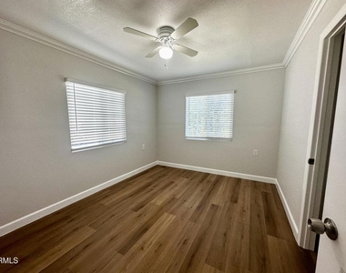 3171 E Los Angeles Avenue - Photo Thumbnail 8