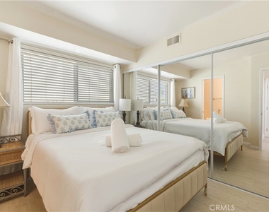 883 Katella - Photo Thumbnail 23